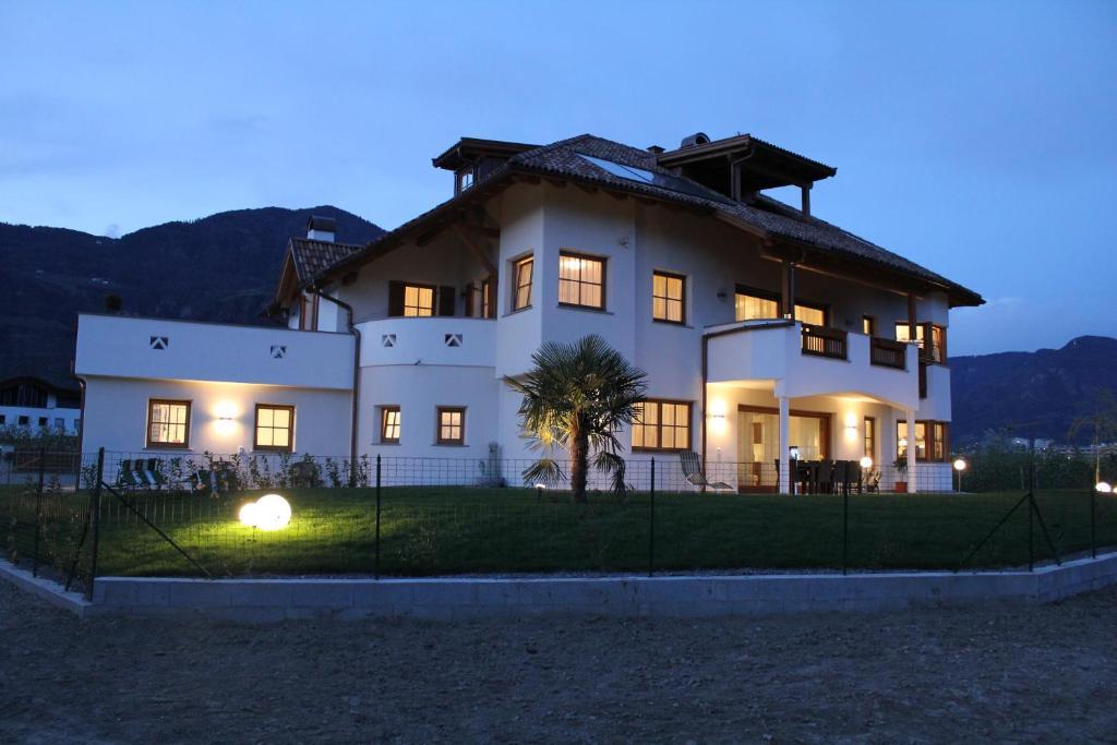 Apartments Klotz Bolzano Exterior photo